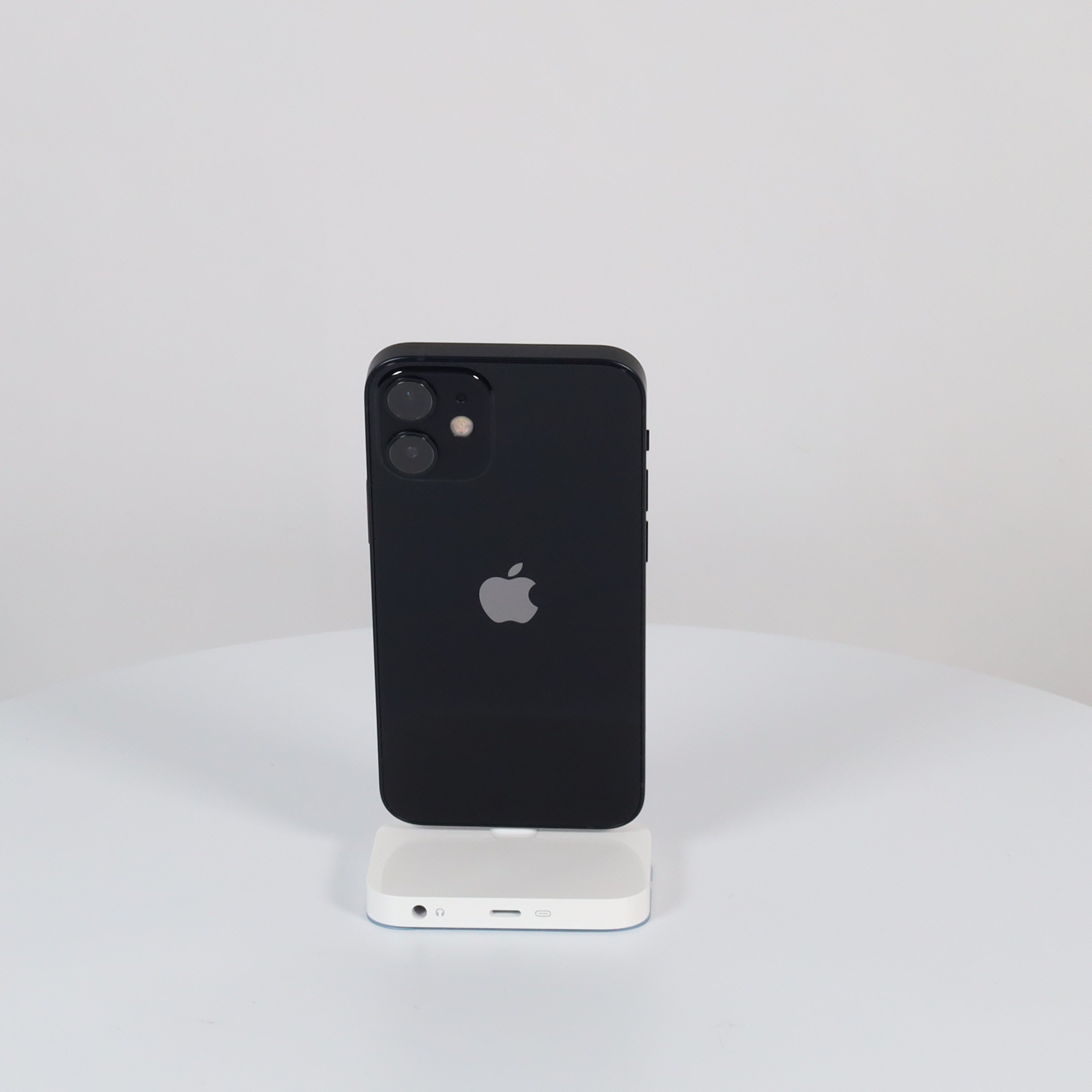 Cランク】【中古】iPhone 12mini 64GB ブラック – Reuse Style